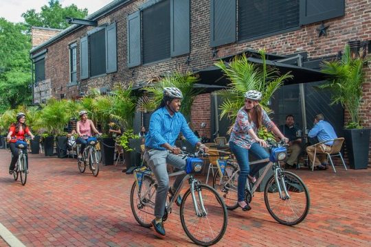 Visit Mount Vernon by Bike: Self-guided Ride with Optional Boat Cruise Return