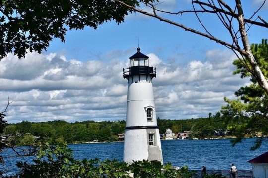 Islands, Lighthouses, and Castle Tour on the St. Lawrence River