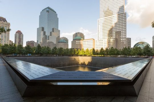 Private 4-hour Walking Tour of Historic Downtown and 9/11 Memorial Tour