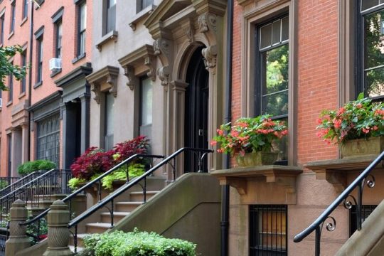 Brooklyn Heights: A Self-Guided Tour from the Promenade to Truman Capote's house