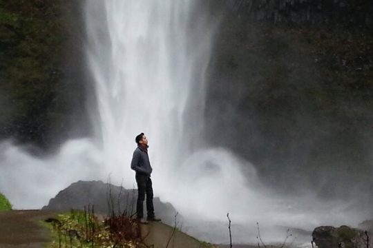 Private Afternoon Multnomah Falls and Gorge Waterfalls Tour