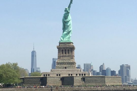 Statue of Liberty and Ellis Island 60 Minute sightseeing Cruise