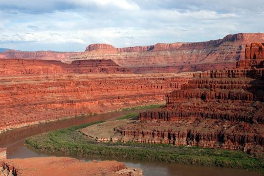 Moab Combo: Colorado River Rafting and Canyonlands 4X4 Tour