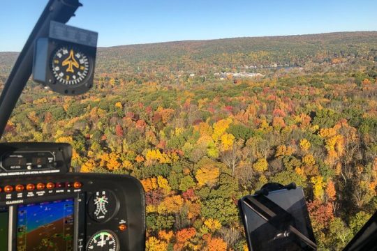 Couple's Private Hudson Valley Fall Foliage Helicopter Tour from Westchester