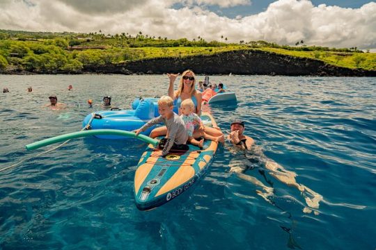 Deluxe Snorkel & Dolphin Watch Aboard a Luxury Catamaran from Kailua-Kona