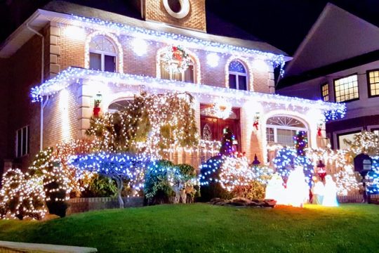 Dyker Heights Tour Christmas Lights in New York