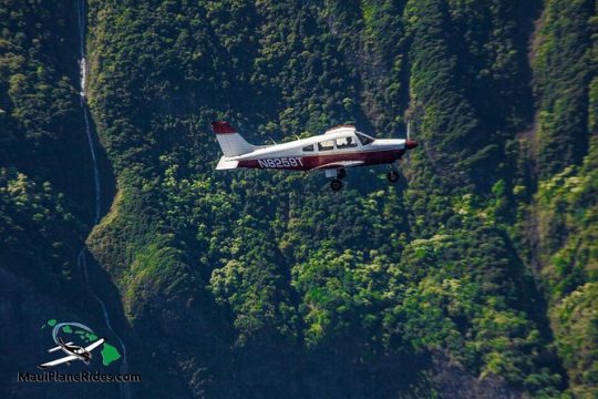 Private Air Tour 5 Islands of Maui for up to 3 people See it All