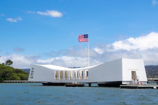 Pearl Harbor USS Arizona and Honolulu City Tour