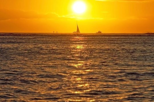 Kona-Kohala Coast Sunset Sail by Catamaran from Waikoloa