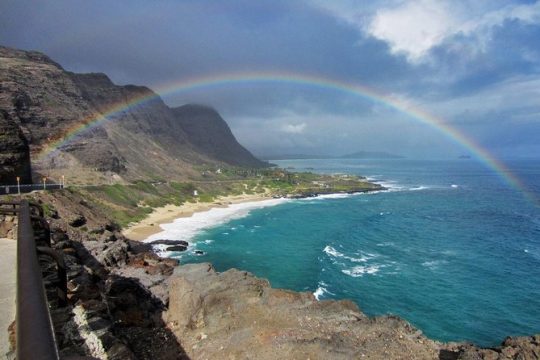 Custom Island Tour - for 1 to 3 people - up to 8 hours - Private tour of Oahu