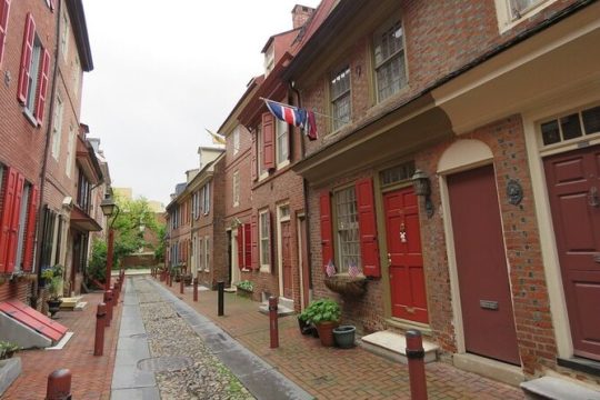 Small-Group Discovering Colonial Philadelphia Public Walking Tour