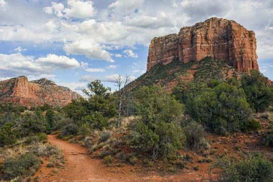 The Sedona Experience - Hiking, Lunch and Wine Tasting (Private Tour)