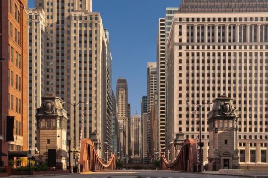 Chicago Walking Tour: Historic Skyscrapers