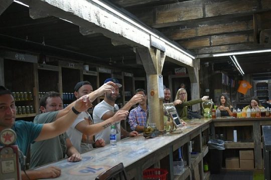 Famous Moonshine & Wine Tour From Pigeon Forge