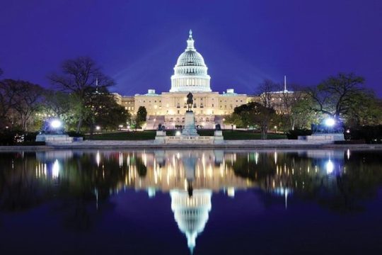 Washington DC Moonlit Tour of the National Mall & Stops at 10 Sites