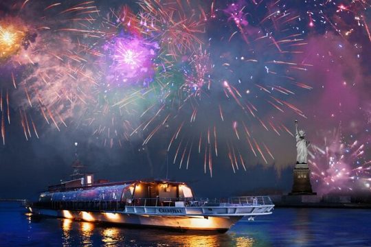 NYC New Year's Eve Luxury Bateaux Plated Dinner Cruise