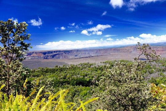Private Tour: Experience Active Kilauea Volcano & Hilo Rainbow Falls
