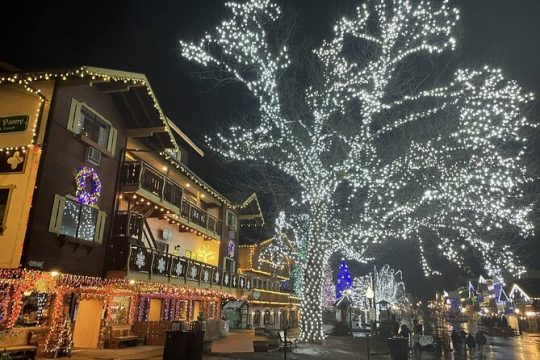 Leavenworth Christmas Lights Tour from Seattle