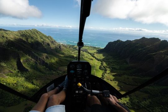 Private 60 Minutes Helicopter Tour in Honolulu