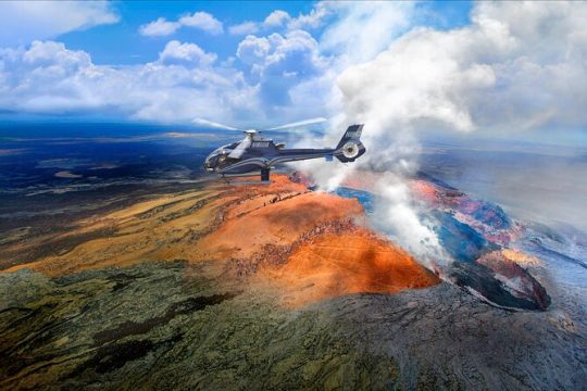 Exclusive Landing with Spectacular Big Island Helicopter Tour