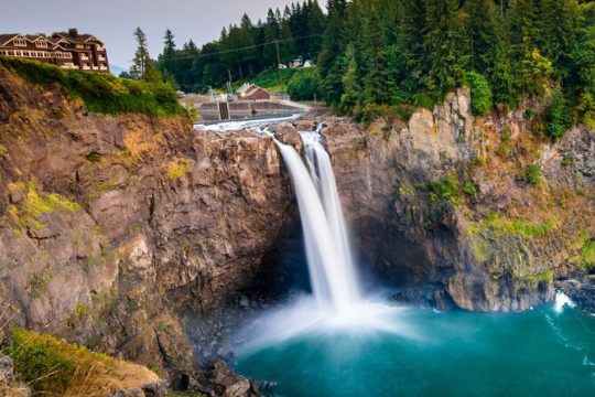 Snoqualmie Fall & Railway Museum 3-Hours (Private Tour)
