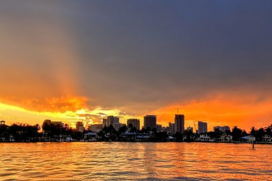 Sunset Boat Tour Through Fort Lauderdale