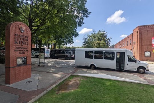 Iconic Sights City Bus Tour with Stops at MLK Park & Ponce Market