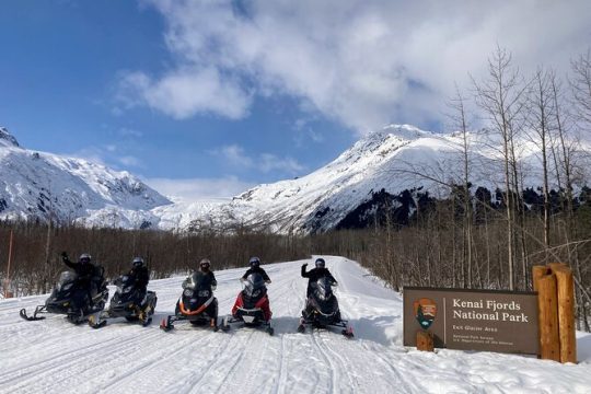 Snowmobile and Snowshoe Dual Adventure in Kenai Fjords NP