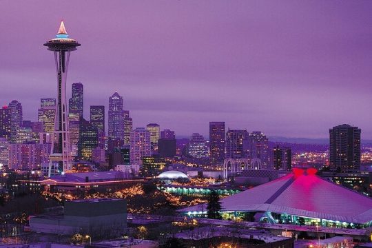 Seattle’s Yuletide Magic: A Christmas Wonderland Tour