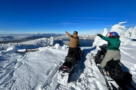 4-Hour Guided Scenic National Monument Snowmobile Tour in Bend