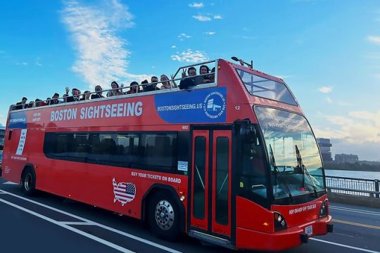 Hop-on Hop-off Boston Sightseeing Tour With 24 Stops