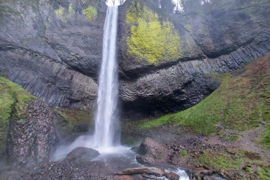 Afternoon Tour in Columbia Gorge Waterfall with Free Wine Tasting